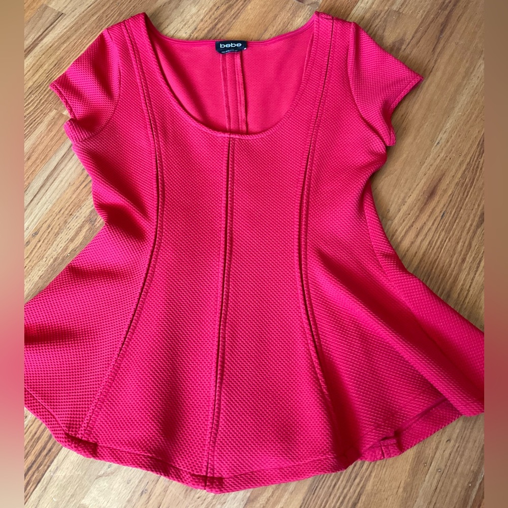 bebe Lg red flared top